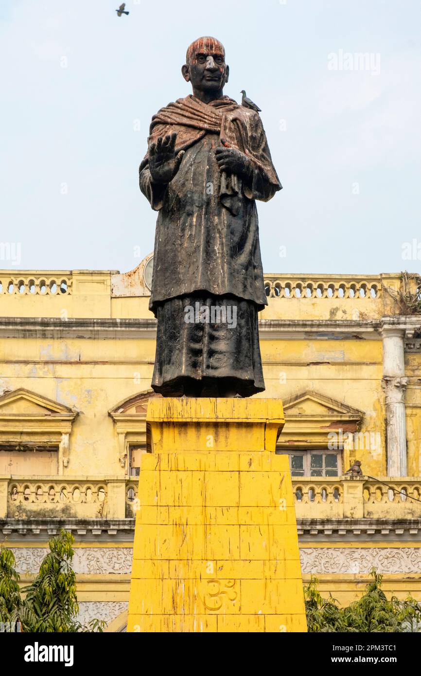 India, Delhi, Old Delhi, bazar Chandni Chowk, statua di Ghandi Foto Stock