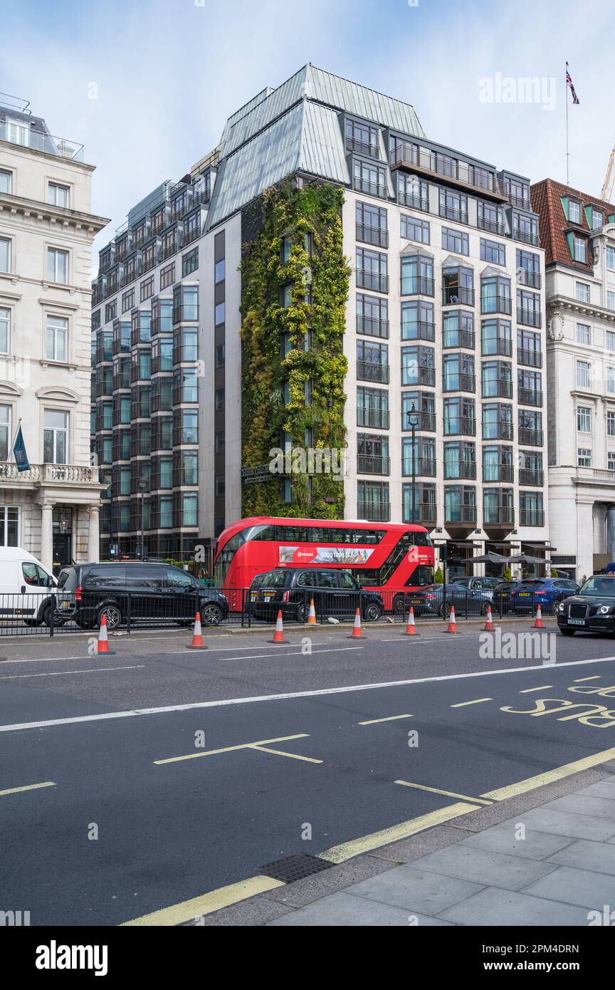 L'Athenaeum Hotel & Residences, un hotel 5 stelle a Piccadilly, Londra, Inghilterra, Regno Unito Foto Stock