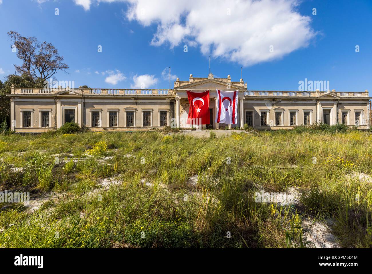La città in rovina di Varosha vicino Famagosta, Cipro Foto Stock