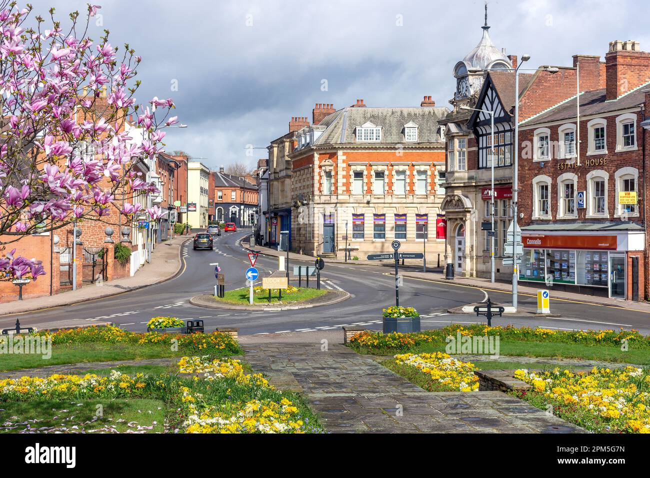 High Street in Spring, la città reale di Sutton Coldfield, West Midlands, Inghilterra, Regno Unito Foto Stock