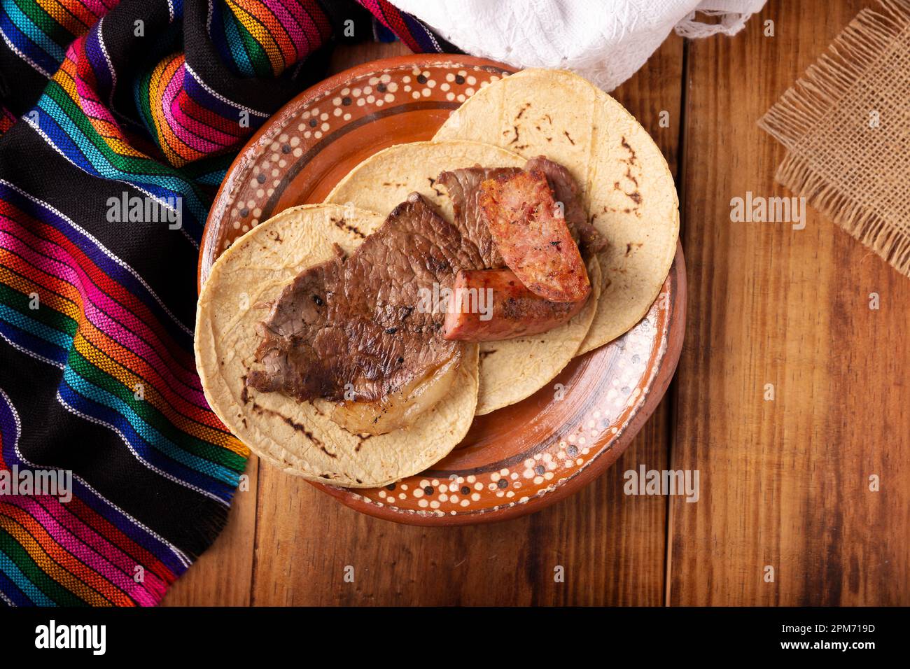 Carne arrosto (carne asada) piatto molto popolare nel nord del Messico, chiamato anche Asado, Discada o Parrillada, è una tecnica di cottura in cui il cibo è expos Foto Stock