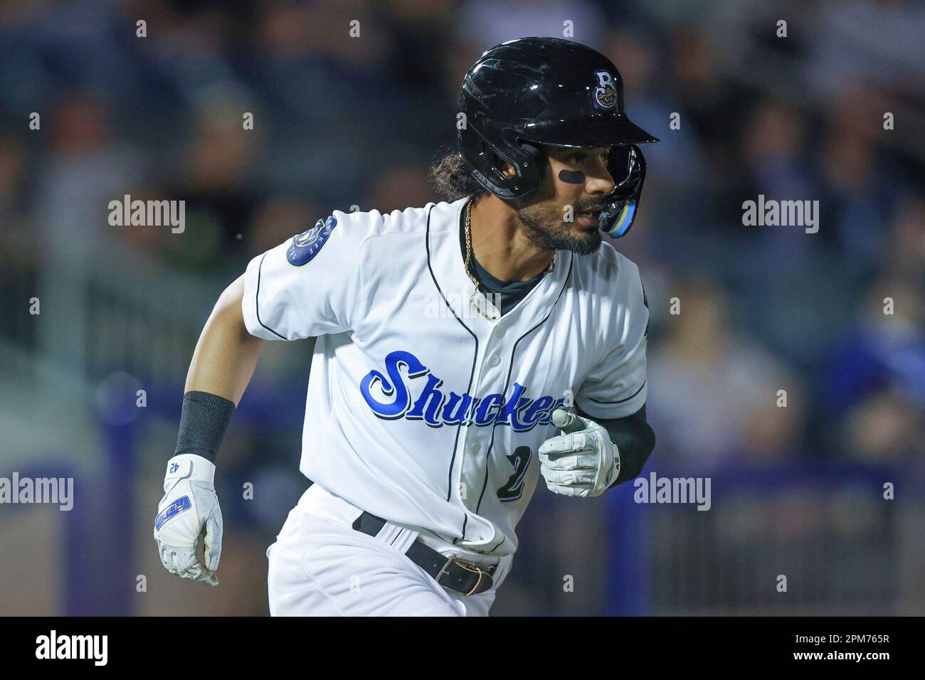 Biloxi, Mississippi, Stati Uniti. 11th Apr, 2023. Freddy Zamora (2), infielder di Biloxi Shuckers, ha colpito durante una partita di MiLB tra i Biloxi Shuckers e i Pensacola Blue Wahoos al MGM Park di Biloxi, Mississippi. Bobby McDuffie/CSM/Alamy Live News Foto Stock