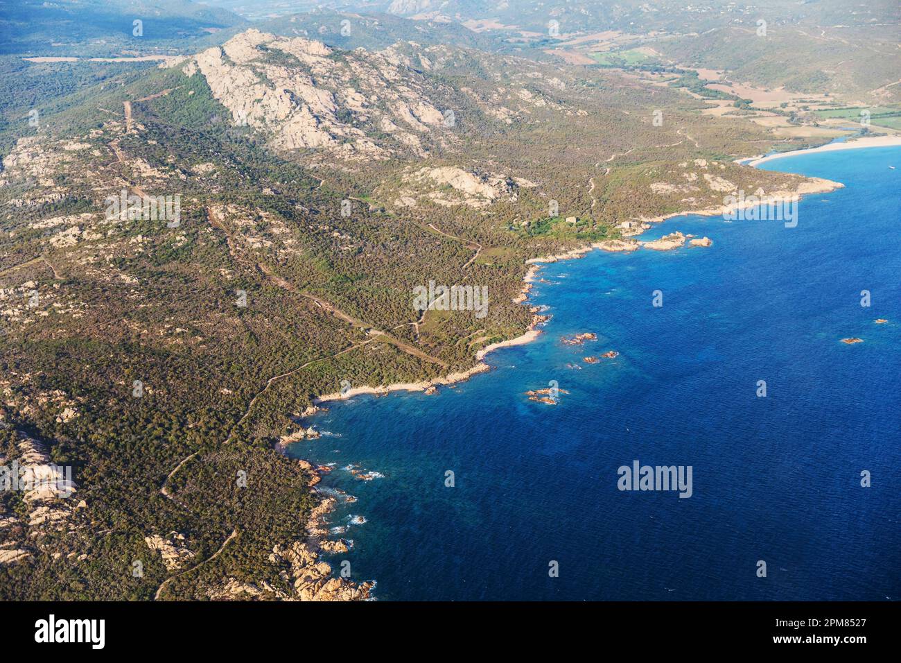 Francia, Corse du Sud, Domaine de Murtoli, spiaggia di Erbaju (vista aerea) (menzione obbligatoria Domaine de Murtoli) Foto Stock