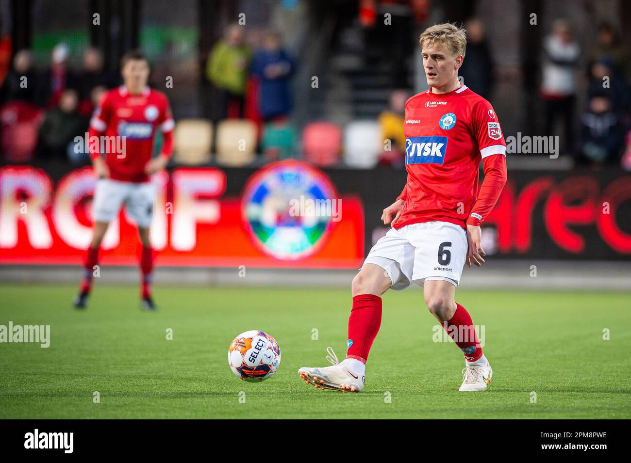 Silkeborg, Danimarca. 11th Apr, 2023. Pelle Mattsson (6) di Silkeborg SE visto durante il Superliga match 3F tra Silkeborg IF e AC Horsens al Jysk Park di Silkeborg. (Photo Credit: Gonzales Photo/Alamy Live News Foto Stock