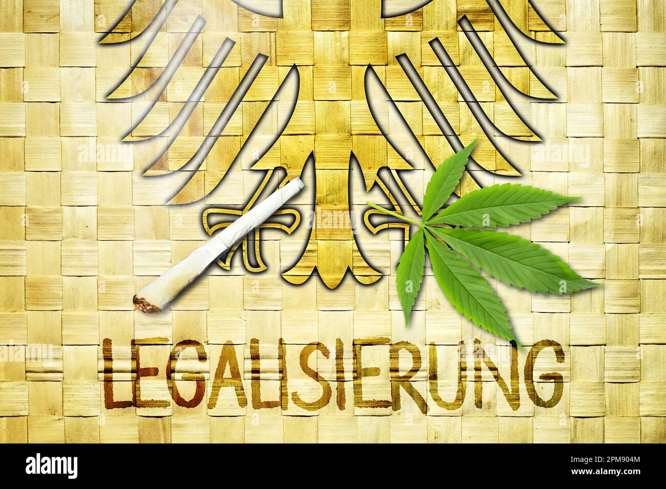 FOTOMONTAGE, Deutscher Bundesadler mit Joint, Cannabisblatt und Schriftzug Legalisierung, Symbolfoton Cannabis-Legalisierung Foto Stock