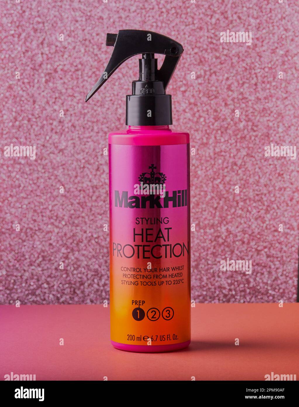 Mansfield, Nottingham, Regno Unito: Immagine del prodotto Studio dello spray anticalore per capelli Mark Hill. Foto Stock