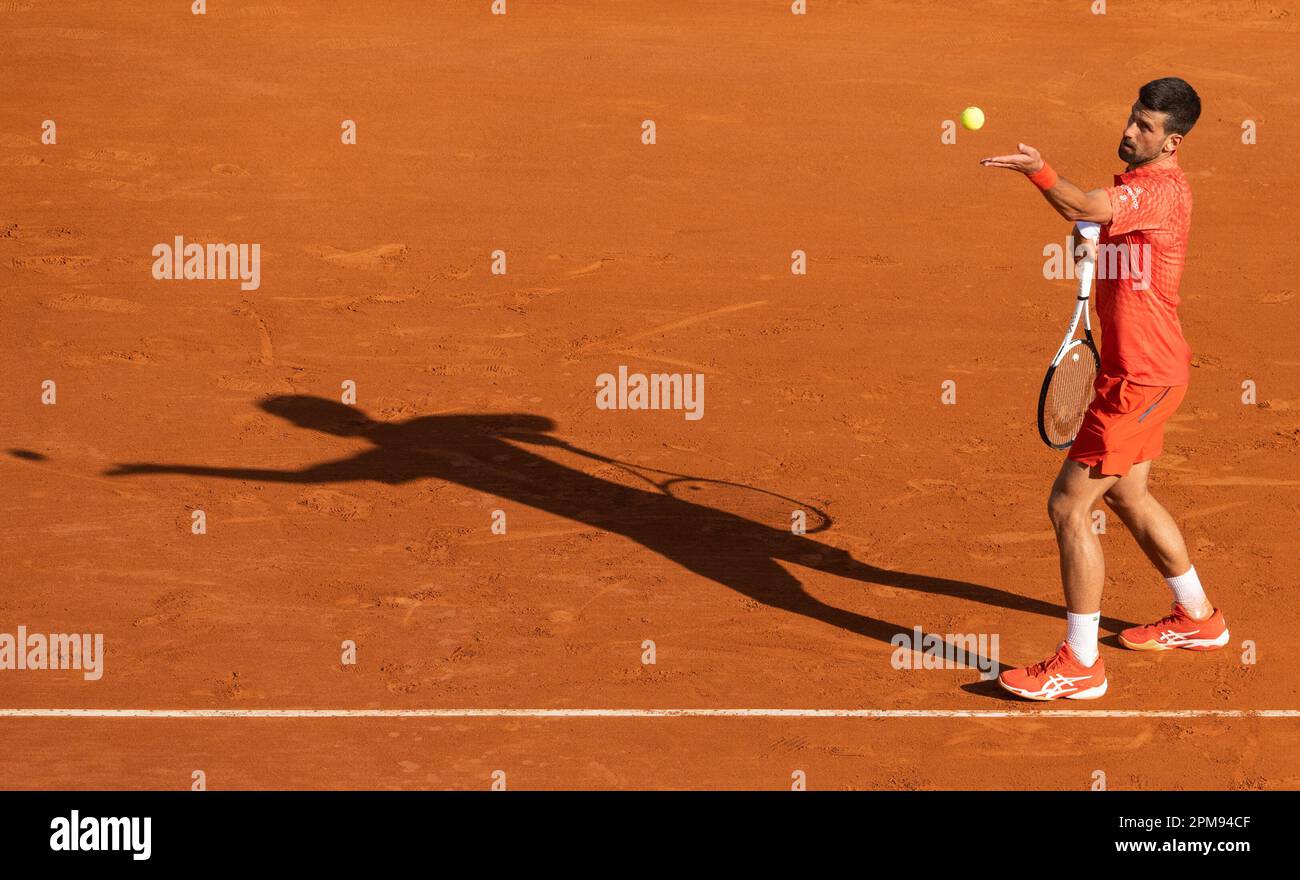 MONTE-CARLO, MONACO - 11 APRILE: Novak Djokovic di Serbia durante il giorno 3 dei Maestri Rolex Monte-Carlo al Country Club Monte-Carlo il 11 aprile 2023 a Monte-Carlo, Monaco (Foto di Andy Astfalck/BSR Agency) Foto Stock