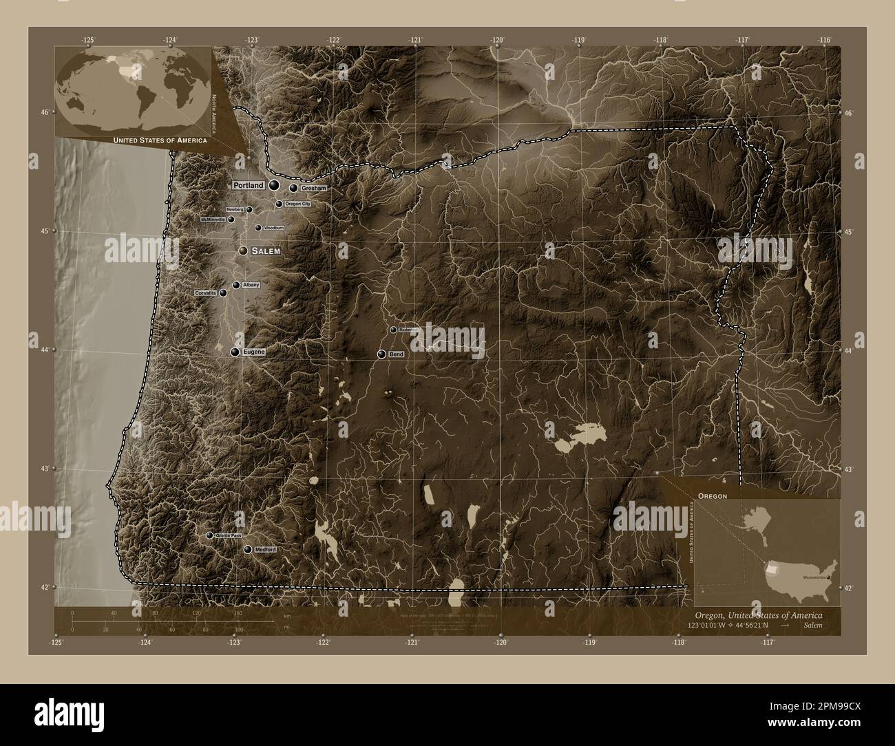 Oregon, stato degli Stati Uniti d'America. Mappa dell'altitudine colorata in tonalità seppia con laghi e fiumi. Località e nomi delle principali città del regi Foto Stock