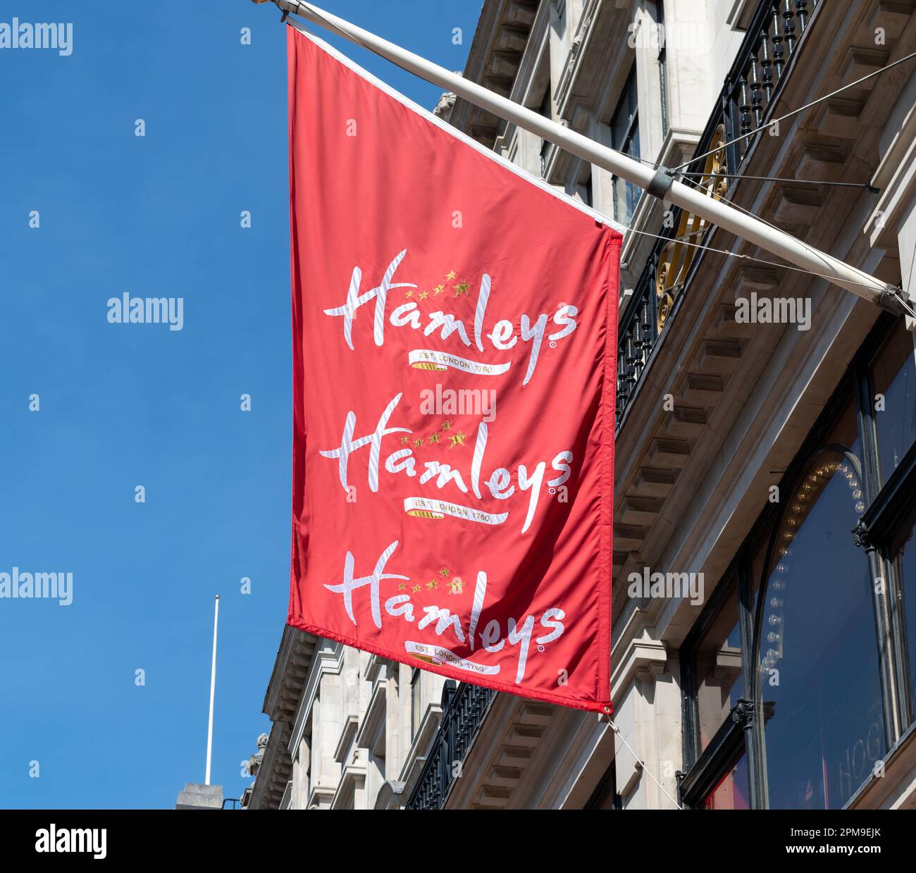 Londra. UK- 04.09.2023. Il famoso negozio di giocattoli Hamleys in Regent Street. Foto Stock
