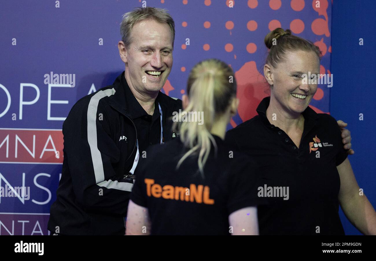 ANTALYA Vincent Wevers (l), Sanne Wevers e allenatore Jose van der