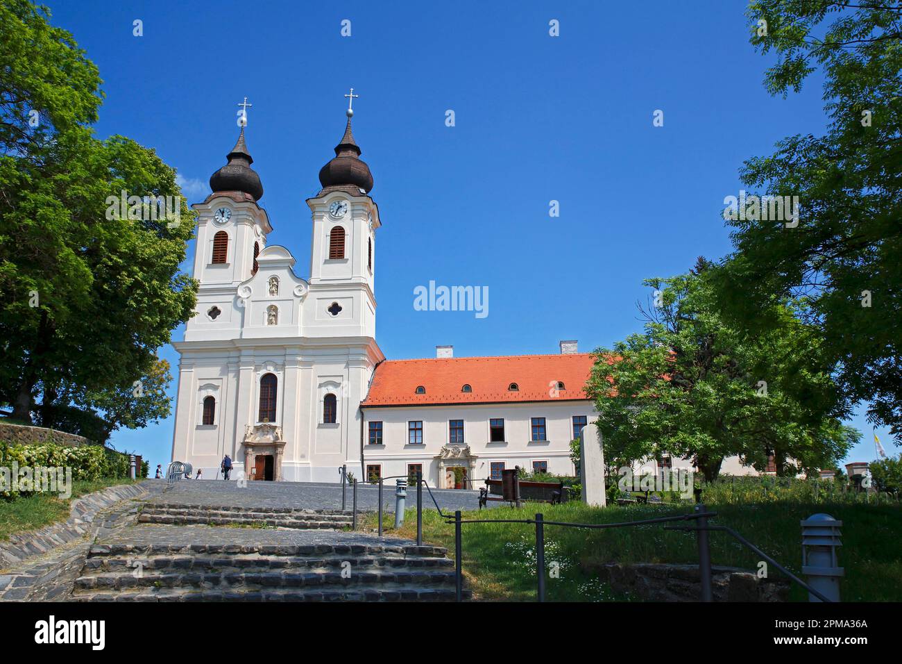 Tihany Abbey, sulla Penisola di Tihany, Lago di Balaton, Ungheria Foto Stock