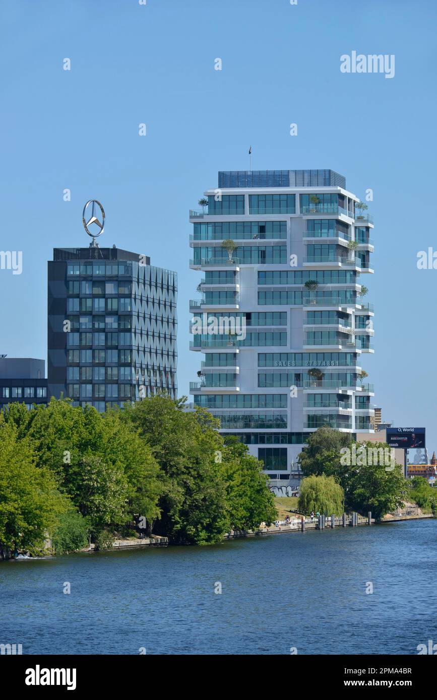 Mercedes Benz Vertrieb Deutschland, Living levels high-rise, Muehlenstrasse, Friedrichshain, Berlino, Germania Foto Stock