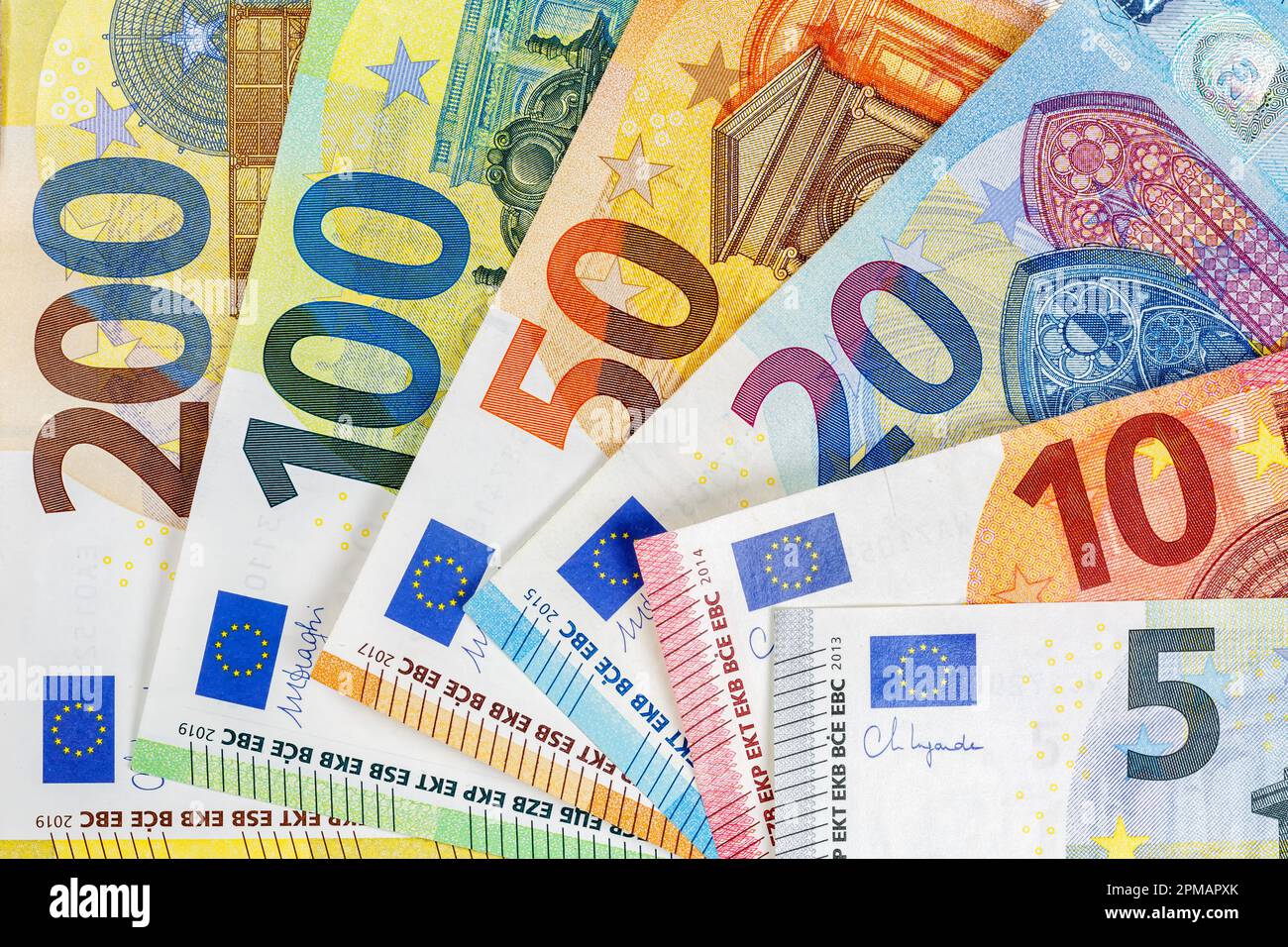 Banconote in euro conto risparmio denaro fondo paga pagamento finanze banconote in euro ricco Foto Stock