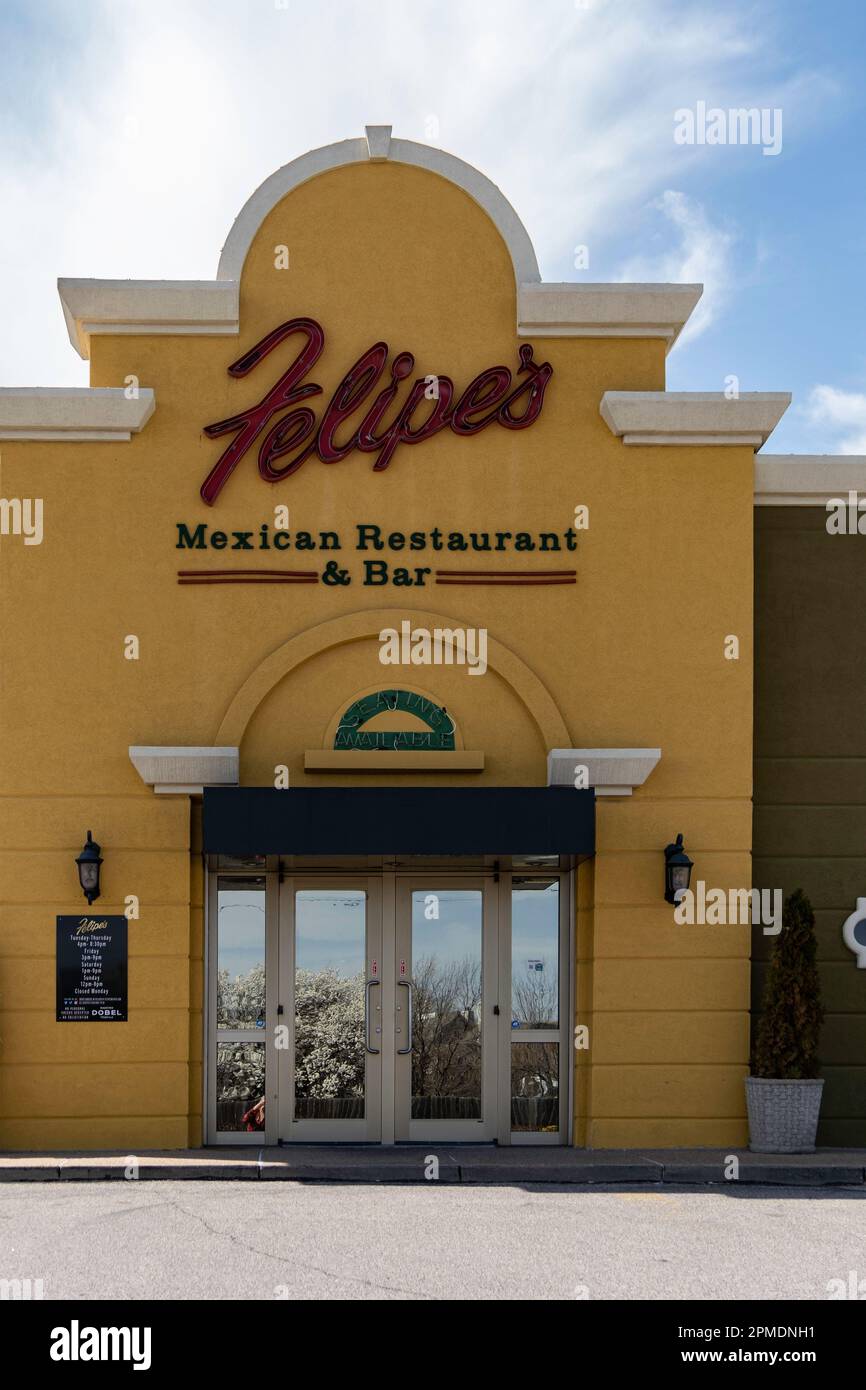 Esterno e ingresso del Felipe's Mexican Restaurant & Bar a Wichita, Kansas, Stati Uniti. Foto Stock