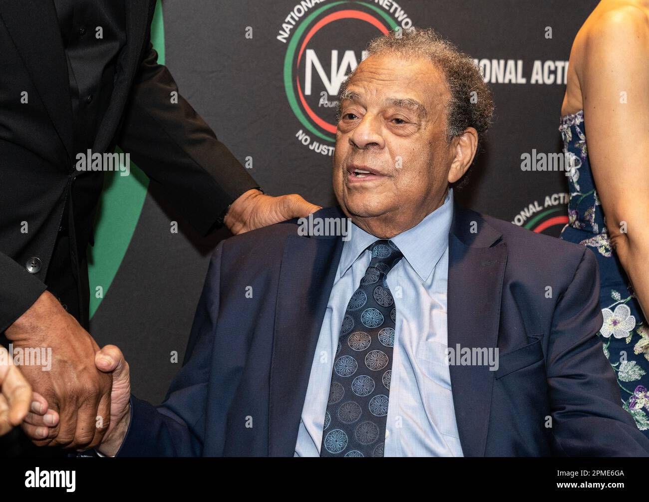 New York, Stati Uniti. 12th Apr, 2023. L'Ambasciatore Andrew Young partecipa al Nan 2023 Convention Keepers of the Dream gala allo Sheraton Times Square di New York il 12 aprile 2023. Il National Action Network organizza una conferenza annuale che invita i funzionari eletti, i responsabili dei diritti civili e il pubblico a parlare e a partecipare a conversazioni sui diritti civili e umani negli Stati Uniti. (Foto di Lev Radin/Sipa USA) Credit: Sipa USA/Alamy Live News Foto Stock