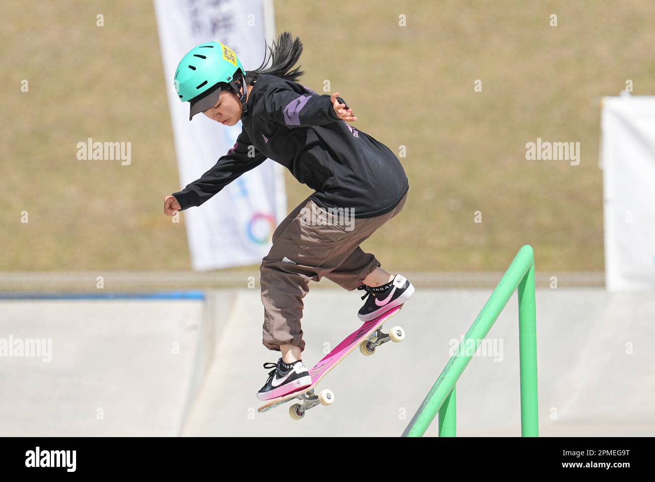 Ibaraki, Giappone. 13th Apr, 2023. Funa Nakayama Skateboarding : il 2nd Mynavi Skateboarding Giappone APRE Women's Street Qualification al Murasaki Park Kasama di Ibaraki, Giappone . Credit: AFLO SPORT/Alamy Live News Foto Stock