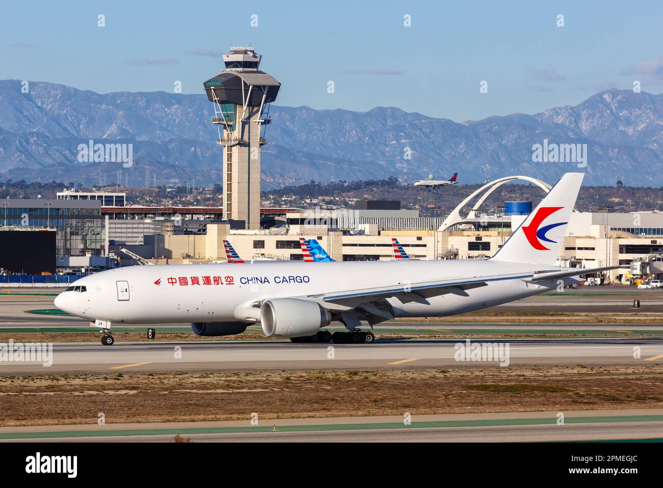 Los Angeles, Stati Uniti – 3 novembre 2022: Aereo China Cargo Boeing 777-F all'aeroporto di Los Angeles (LAX) negli Stati Uniti. Foto Stock