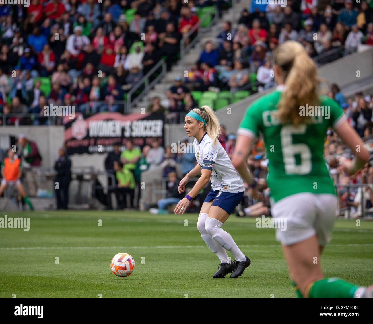 Austin, Stati Uniti. 08th Apr, 2023. Julie Ertz (8 Stati Uniti) in azione durante internazionale amichevole al Q2 Stadio di Austin, Texas, Stati Uniti (senza uso commerciale). (Elyanna Garcia/SPP) Credit: SPP Sport Press Photo. /Alamy Live News Foto Stock