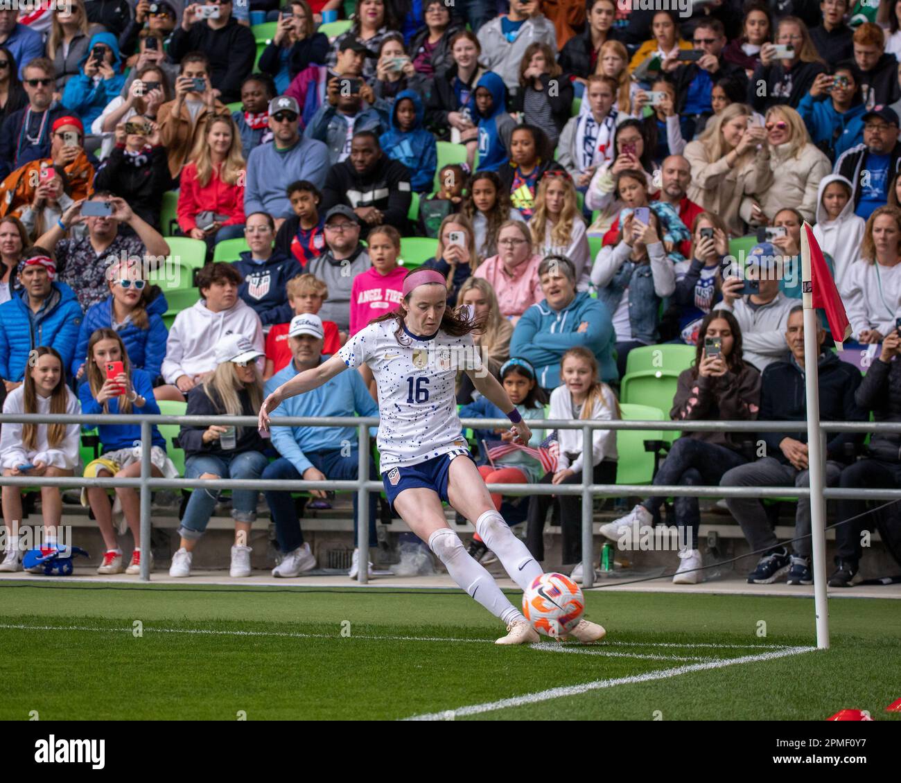 Austin, Stati Uniti. 08th Apr, 2023. Rose Lavelle (16 Stati Uniti) in azione durante internazionale amichevole al Q2 Stadium di Austin, Texas, Stati Uniti (senza uso commerciale). (Elyanna Garcia/SPP) Credit: SPP Sport Press Photo. /Alamy Live News Foto Stock