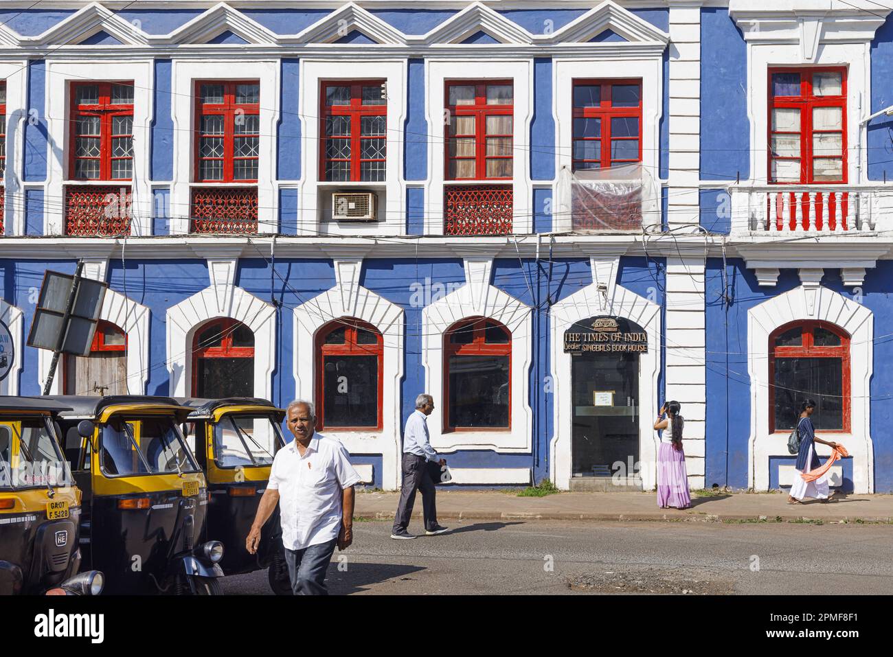 India, Goa, Panaji, casa di colore della zona di Fontainhas Foto Stock