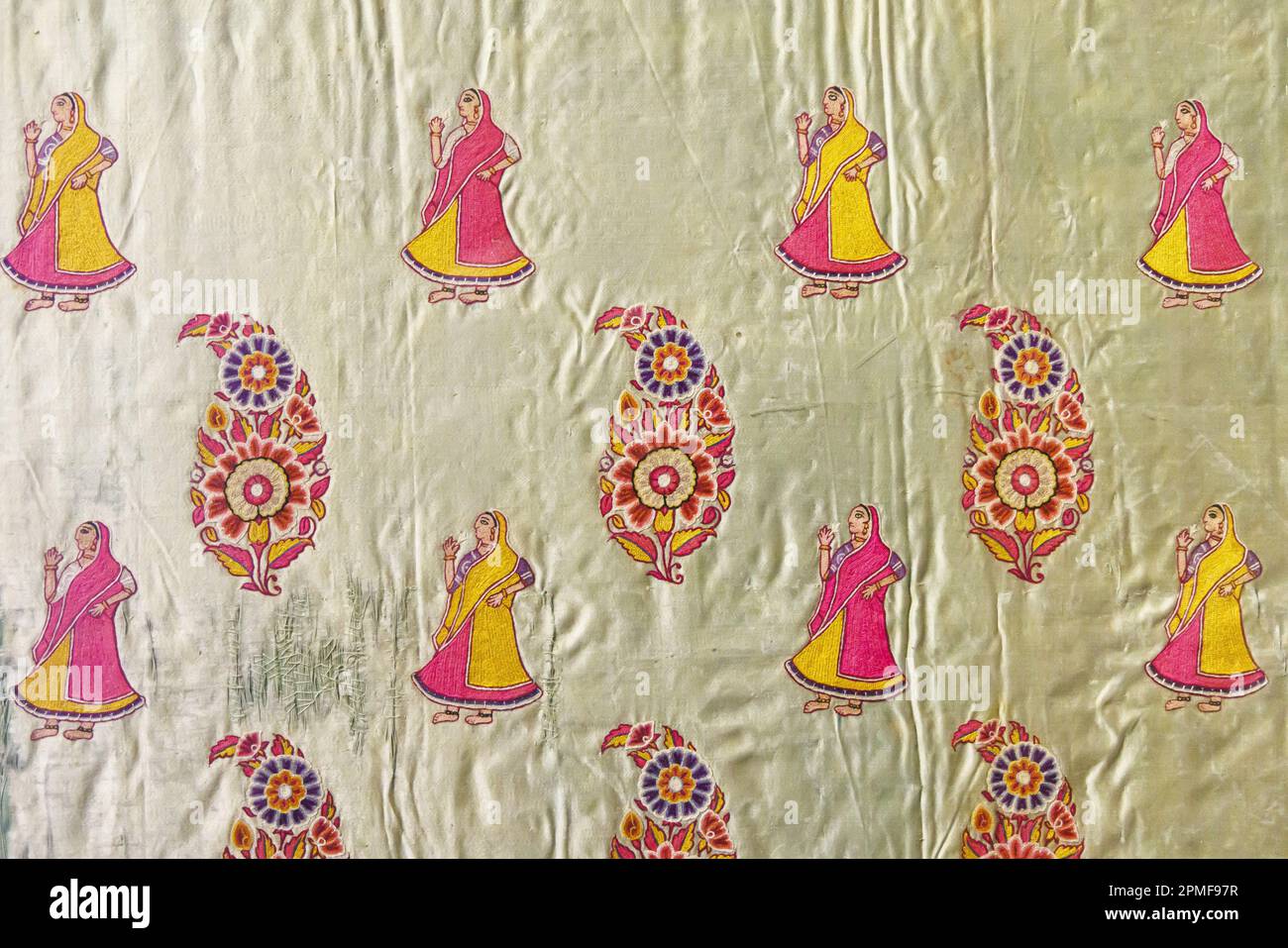 India, Gujarat, Bhuj, museo di Kutch, tessuto ricamato Foto Stock