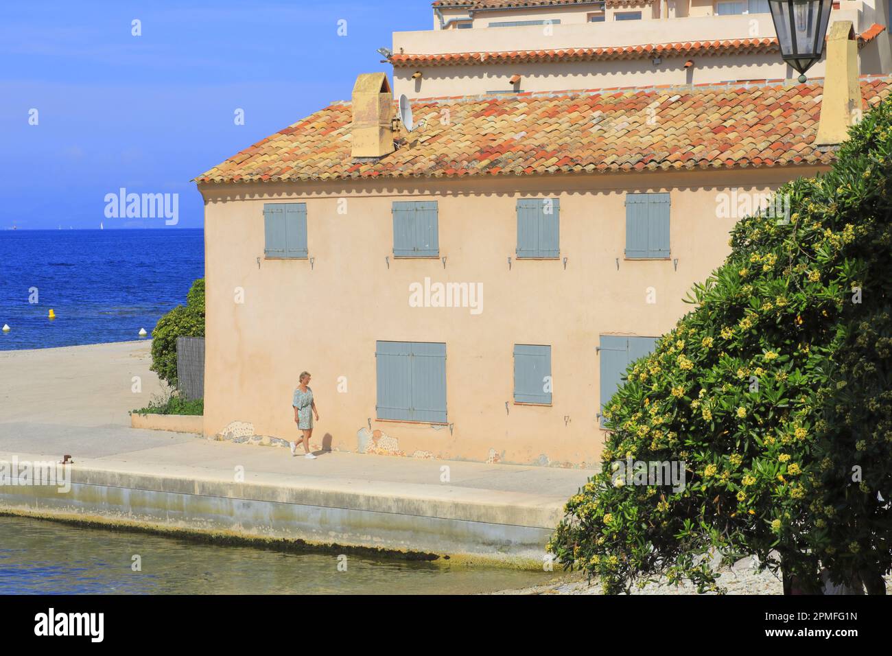 Francia, Var, Saint Tropez, Ponche Beach e il Quai de la Pesquiere Foto Stock