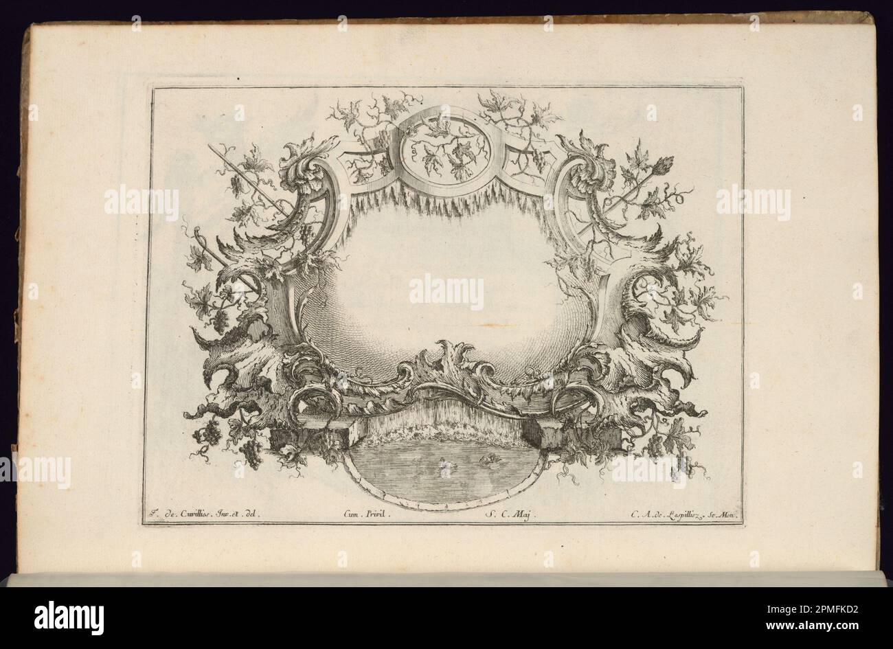 Stampa rilegata, Cartouche con foglie di vino e uva; disegnata da Francesco de Cuvilliés il Vecchio (Belgio, Germania attiva, 1695 - 1768); Print Maker: Carl Albert von Lespinliez (tedesco, 1723 - 1796); Germania; incisione e incisione su carta; 18,2 x 24,2 cm (7 3/16 x 9 1/2 in.) Foto Stock