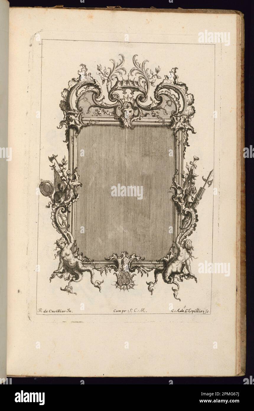 Stampa rilegata, cornice con maschera coronata, Premier Livre de cadres (primo libro di cornici); disegnata da Francesco de Cuvilliés il Vecchio (belga, Germania attiva, 1695 - 1768); incisa da Carl Albert von Lespinleez (tedesco, 1723 - 1796); Germania; incisione e incisione su carta; 27,1 x 17,8 cm (10 11/16 x 7 pollici) Foto Stock