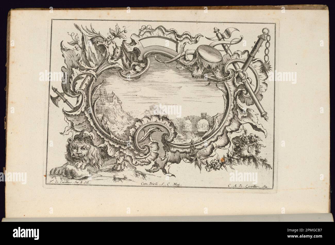Bound Print, Cartouche con Leone, Livre de cartoes Irréguliers (Libro dei cartointes irregolari) ; disegnato da Francesco de Cuvilliés il Vecchio (Belgio, Germania attiva, 1695-1768); inciso da Carl Albert von Lespilliez (tedesco, 1723-1796); Germania; incisione e incisione su carta; 18,7 x 24,8 cm (7 3/8 x 9 3/4 pollici) Foto Stock