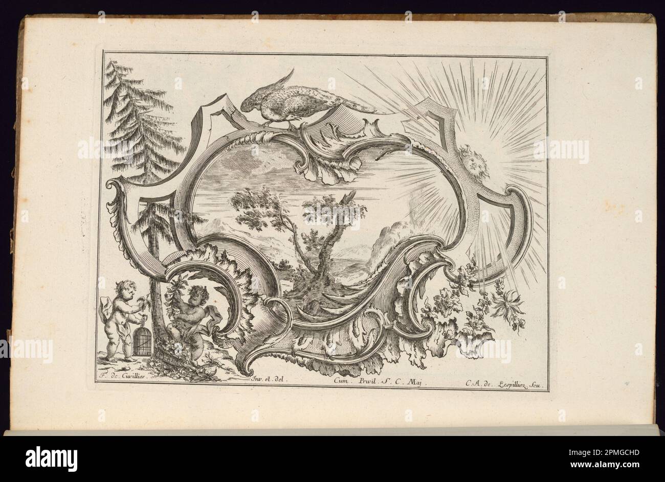 Bound Print, Cartouche with Bird and Sun, Livre de cartointes Irréguliers (Libro dei cartointes irregolari); disegnato da Francesco de Cuvilliés il Vecchio (Belgio, Germania attiva, 1695-1768); inciso da Carl Albert von Lespilliez (tedesco, 1723-1796); Germania; incisione e incisione su carta; 18,8 x 25 cm (7 3/8 x 9 13/16 pollici) Foto Stock