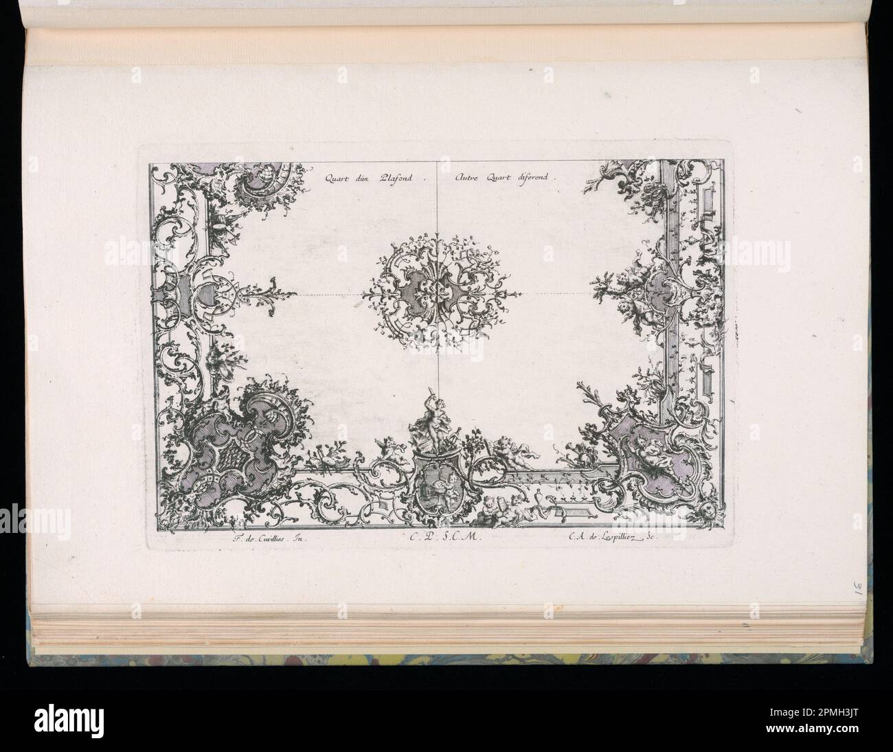 Stampa rilegata, disegno per ornamento da soffitto; progettato da Francois de Cuvilliés il Vecchio (Belgio, Germania attiva, 1695 - 1768); Print Maker: Carl Albert von Lespinliez (tedesco, 1723 - 1796); Germania; incisione e incisione su carta; 18,3 x 27,5 cm (7 3/16 x 10 13/16 in.) Foto Stock