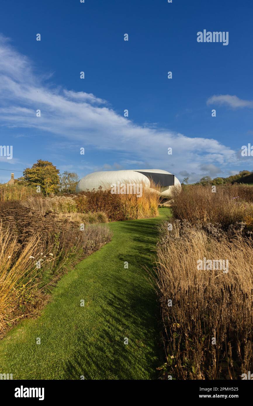 I giardini di Hauser e la galleria d'arte di Wirth Somerset il 27th ottobre 2022 a Bruton, nel Regno Unito. Credit: Notizie SMP / Alamy Live News Foto Stock