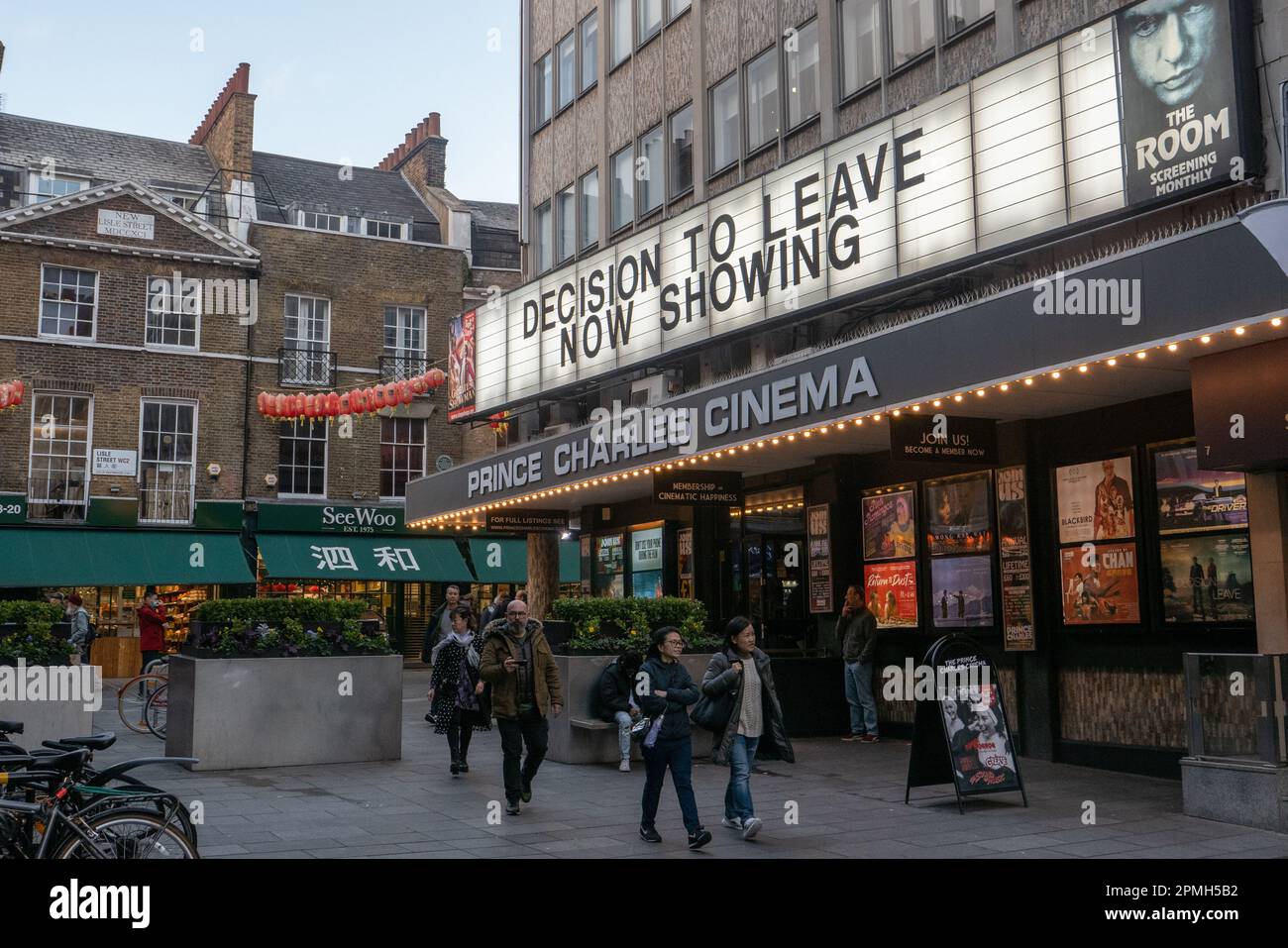 Il Prince Charles Cinema il 9th novembre 2022 a Londra nel Regno Unito. Credit: Notizie SMP / Alamy Live News Foto Stock