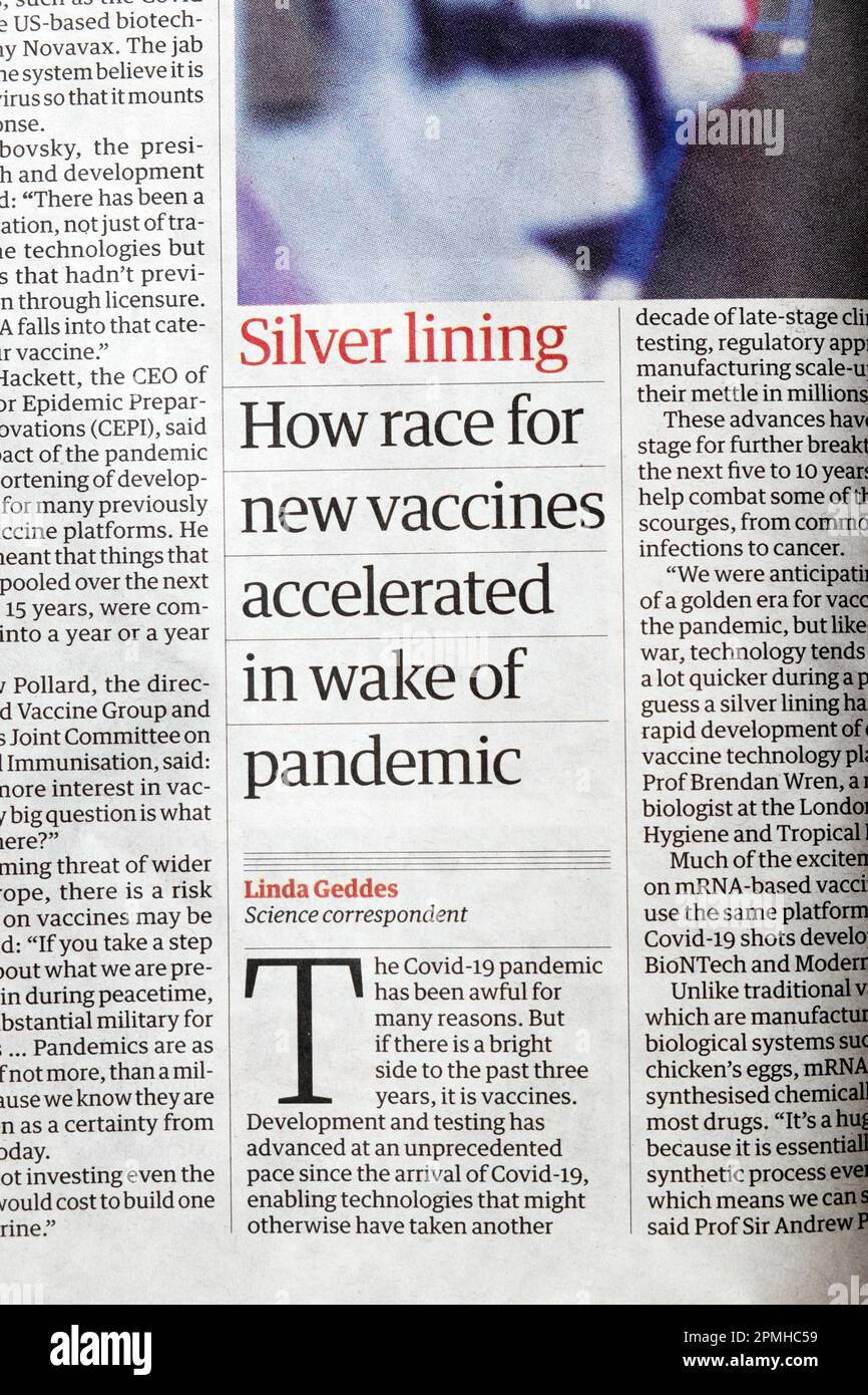 ''Silver lining''come la corsa per nuovi vaccini ha accelerato in seguito alla pandemia' Guardian giornale headline covid19 Pandemic Vaccine articolo 8 aprile 2023 Foto Stock