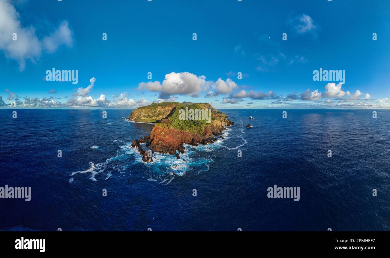 Panoramica aerea di Pitcairn Island, British Overseas Territory, Sud Pacifico, Pacifico Foto Stock