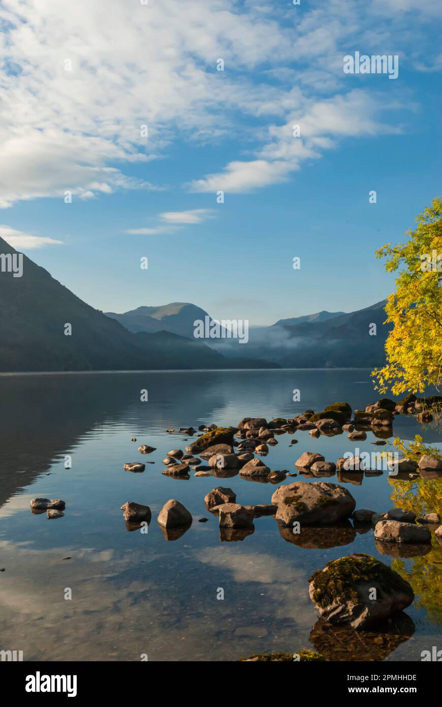 Luce mattutina, Ullswater, Lake District National Park, patrimonio dell'umanità dell'UNESCO, Cumbria, Inghilterra, Regno Unito, Europa Foto Stock