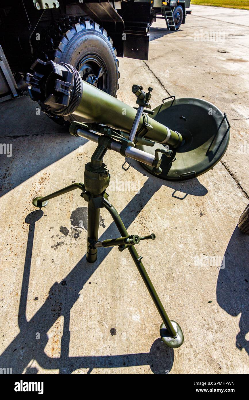 120-mm mortaio complesso 2S12 slitta dell'esercito russo alla mostra a Zhukovsky Foto Stock