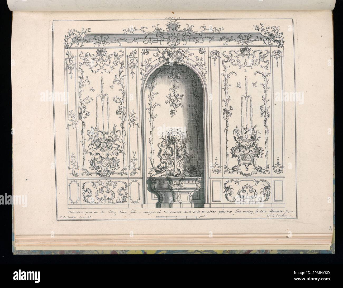 Stampa rilegata, parete nicchia con fontana; disegnata da Francois de Cuvilliés il Vecchio (Belga, Germania attiva, 1695 - 1768); Print Maker: Carl Albert von Lespilliez (tedesco, 1723 - 1796); Germania; incisione su carta; Platemark: 25,5 x 30,2 cm (10 1/16 x 11 7/8 in.) Foto Stock