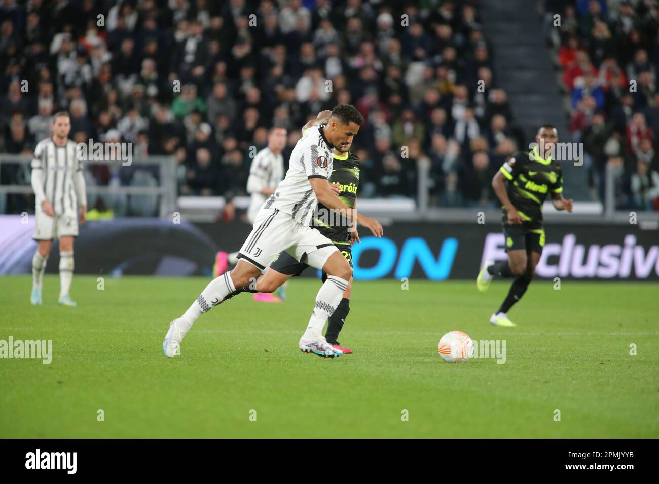 Danilo della Juventus durante la UEFA Europa League, partita di calcio tra Juventus FC e Sporting Cp il 13 aprile 2023 allo stadio Allianz di Torino. Foto Nderim Kaceli Foto Stock