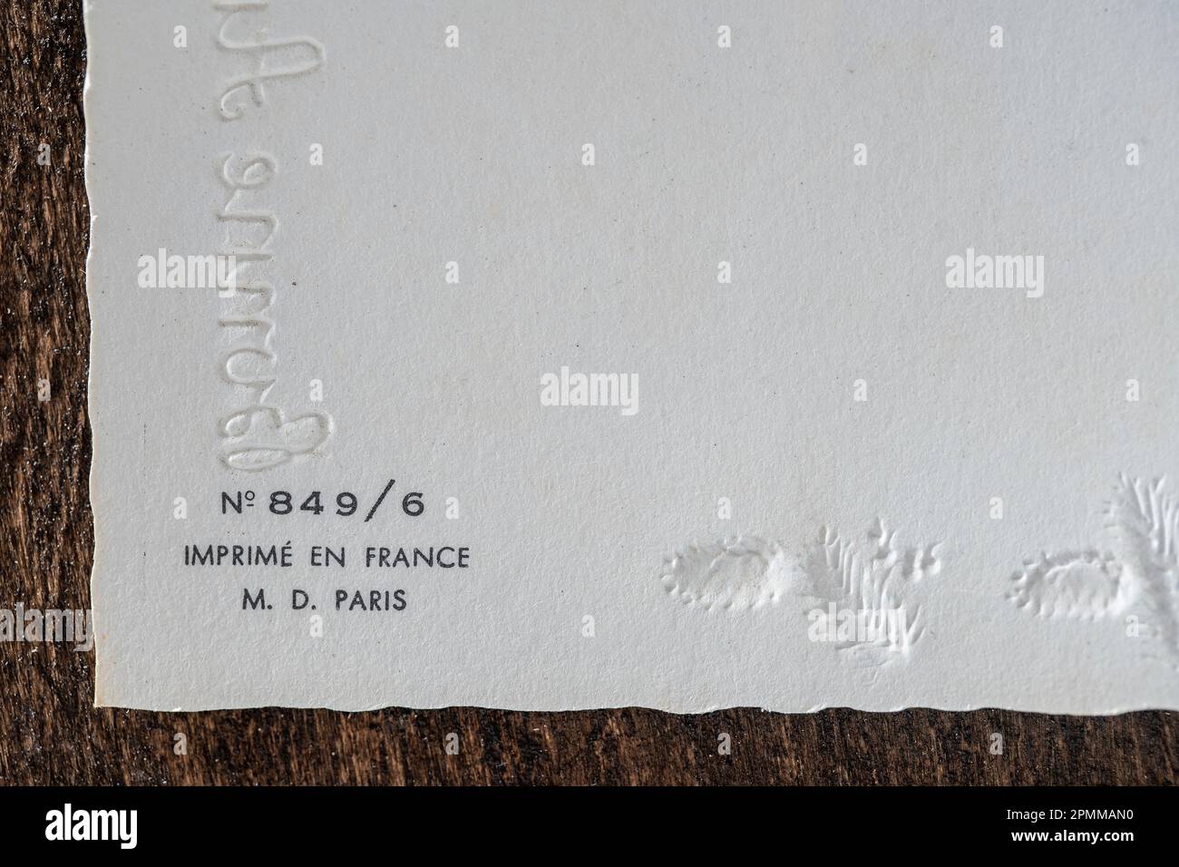 Originale cartolina sul retro con le parole Francia, Parigi, primo piano. Cartolina francese di Natale retrò degli anni settanta, vista dall'alto, spazio copia, retro Foto Stock