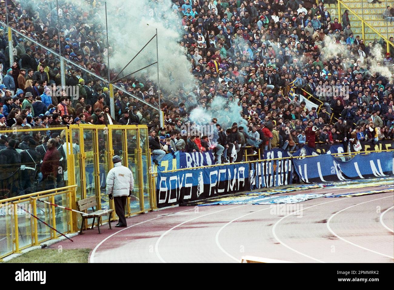 Italia stagione degli ultra 1990-91 Serie A - nella foto - bologna-inter Foto Stock