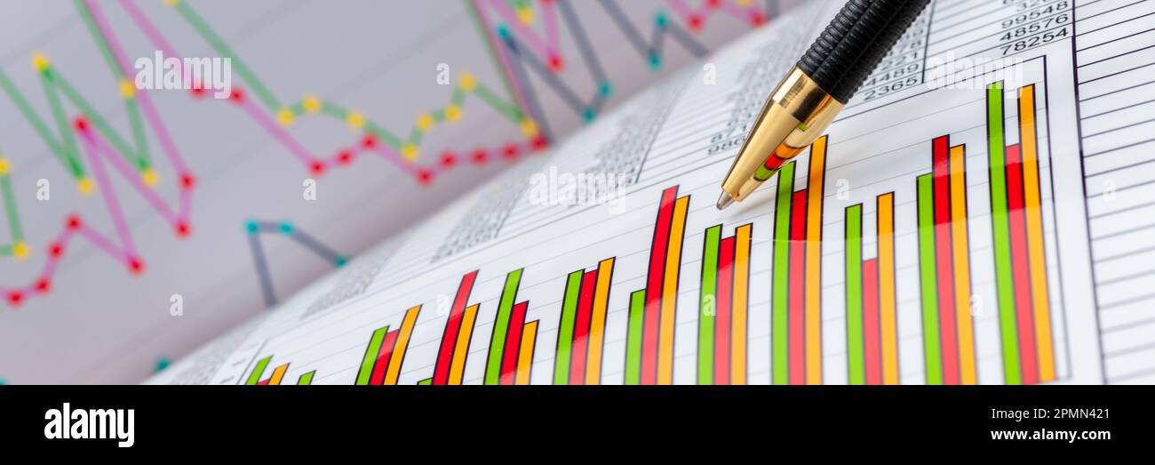 finanza, economia aziendale con grafico e dati Foto Stock