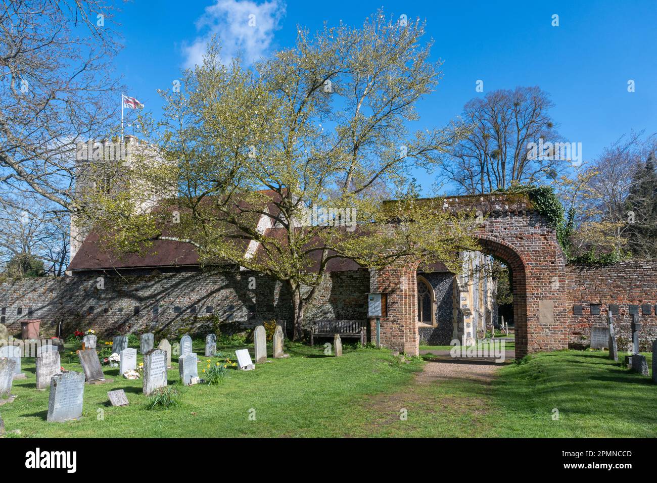 St Andrew's Church, una chiesa parrocchiale nel villaggio di Sonning-on-Thames, Berkshire, Inghilterra, Regno Unito, un edificio classificato di livello II* Foto Stock