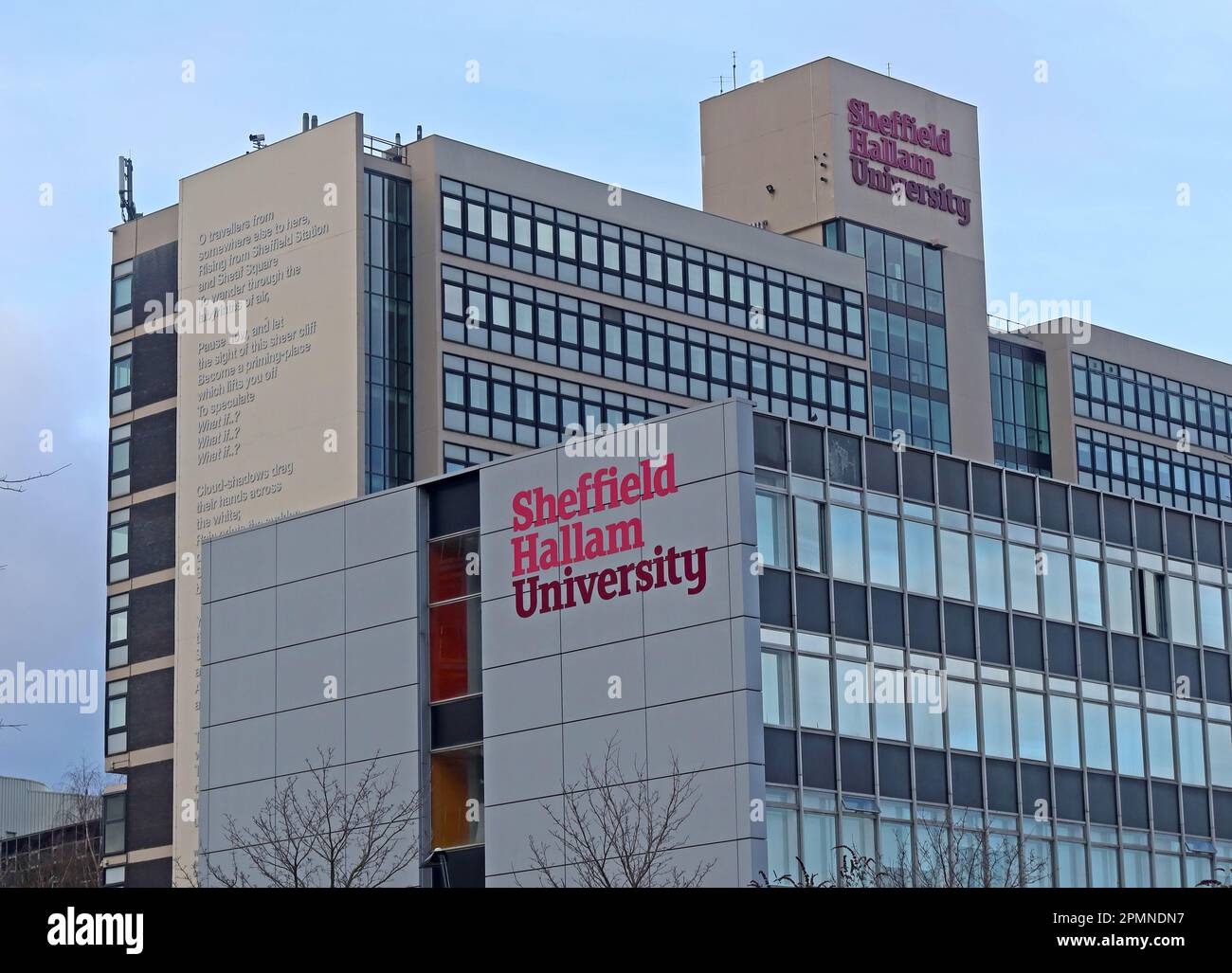 Sheffield Hallam University edifici nel centro di Sheffield, rinomato per i corsi di alloggio sociale, Howard St, Sheffield City Centre, Sheffield S1 1W Foto Stock