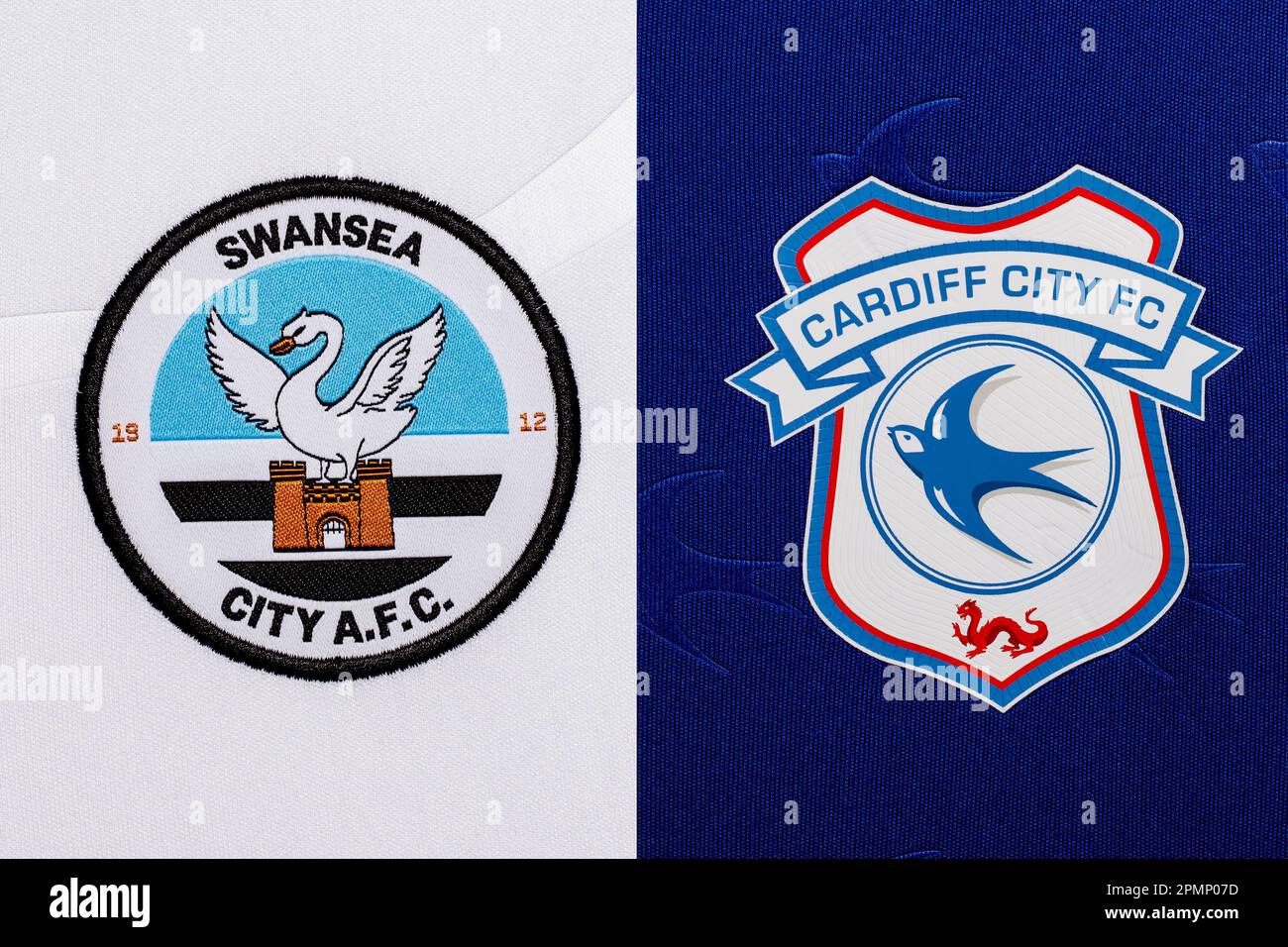 Venite a Swansea City e Cardiff City badge Foto Stock