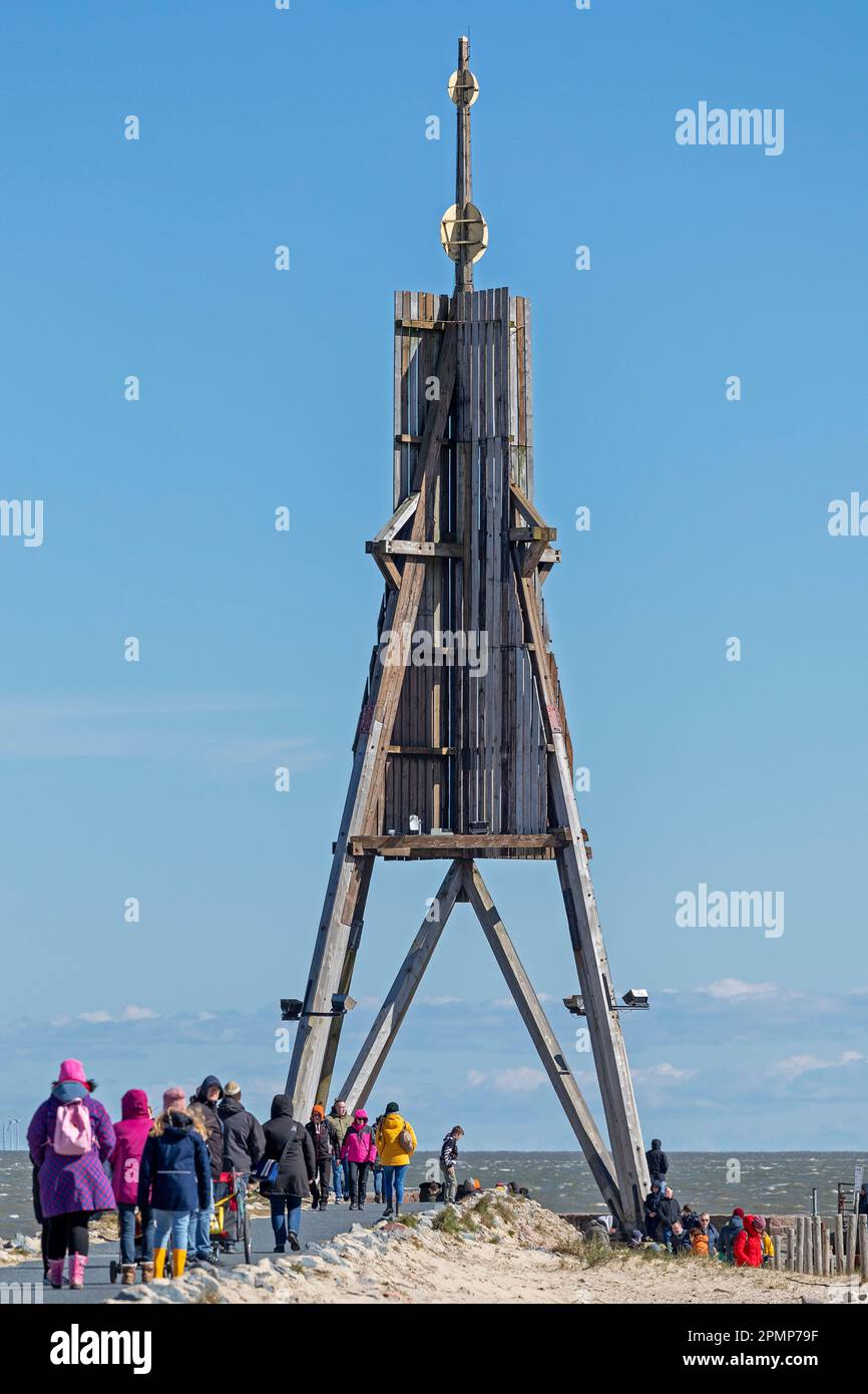 Persone, marcatrice Kugelbake, Mare del Nord, Elba, Cuxhaven, Bassa Sassonia, Germania Foto Stock