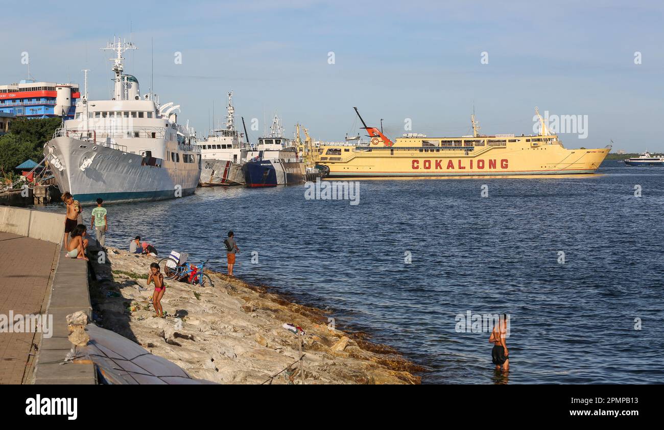 Il traghetto filippino filipinas Iloilo, Cokaliong Shipping Lines, Cebu a Butuan line, Visayas. Filippine nave passeggeri, navi ro-ro Foto Stock