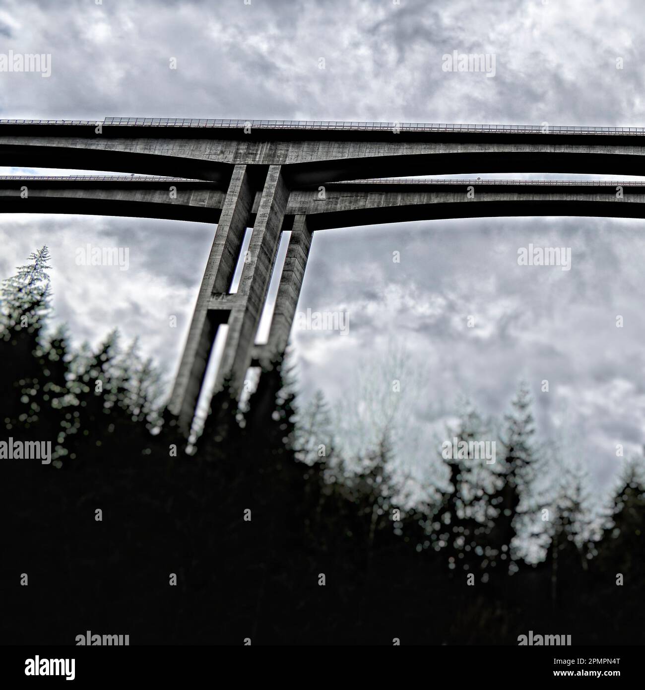 Autobahnbrücke in Österreich Foto Stock
