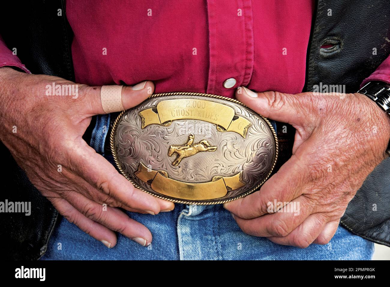 Bucking bronco adorna una fibbia della cintura; Medora, North Dakota, Stati Uniti d'America Foto Stock
