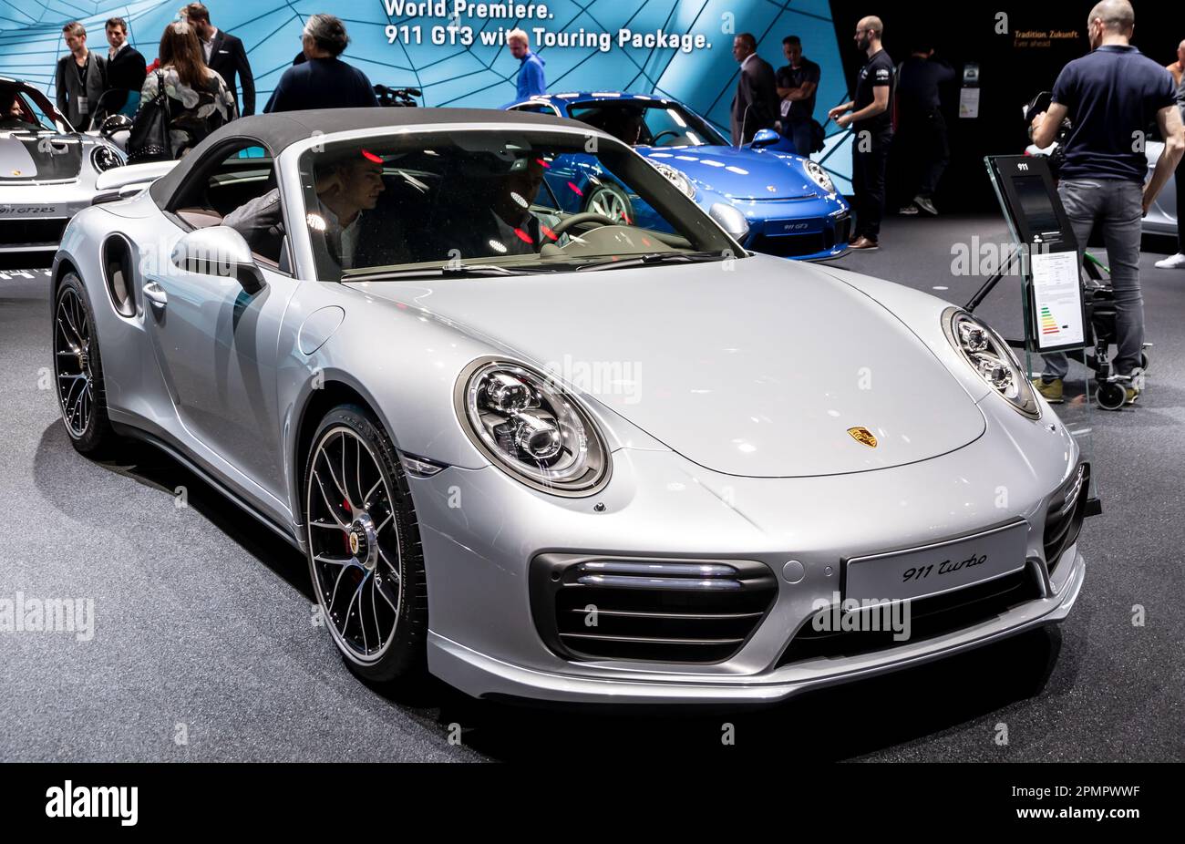 Porsche 911 turbo cabrio immagini e fotografie stock ad alta risoluzione -  Alamy